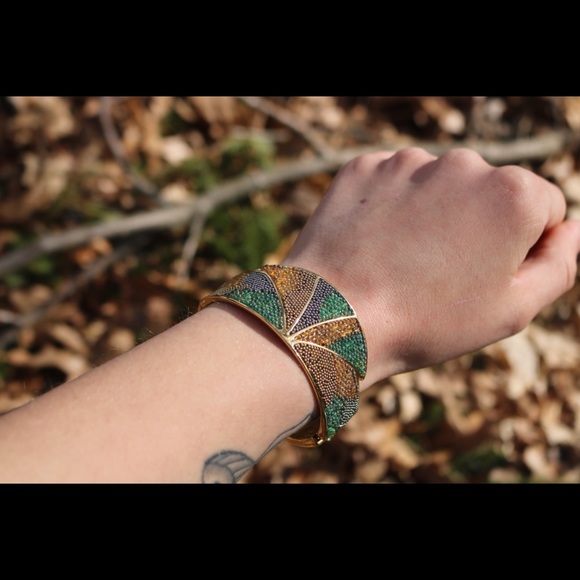 Colorful Gold Beaded Blue Green Fan Shape Open Magnetic Magnet Clasp - Picture 1 of 4